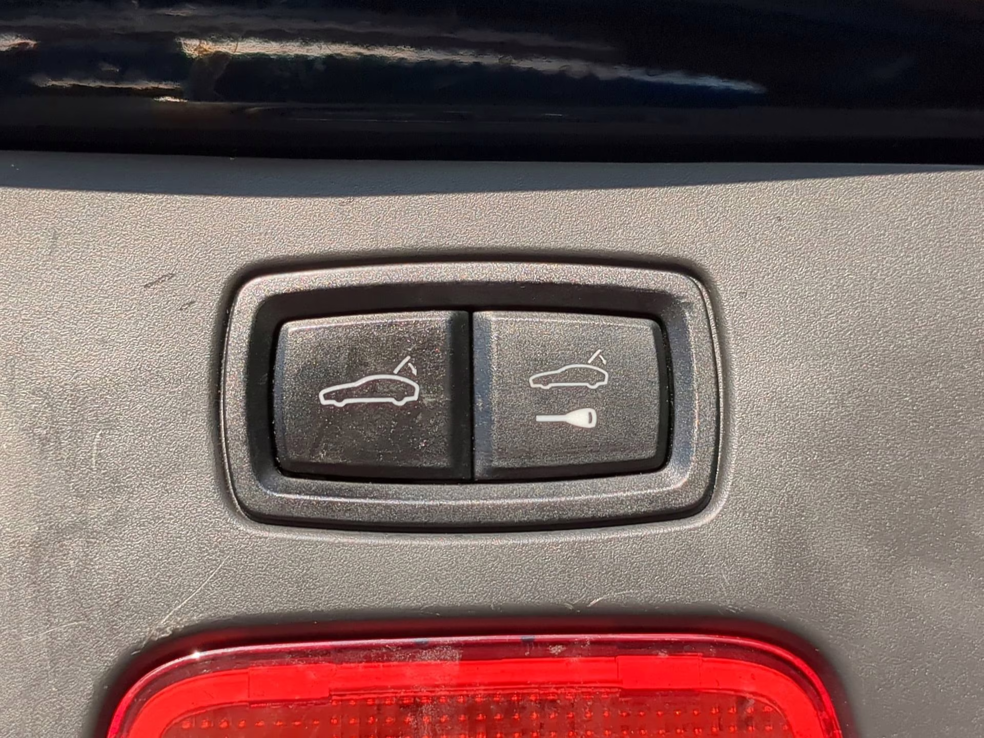 2016 Moonlight Blue Metallic Porsche Cayenne AWD SUV