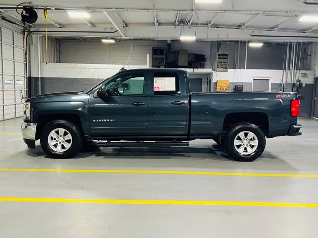 2019 Graphite Metallic Chevrolet Silverado 1500 LD LT 4X4 Truck