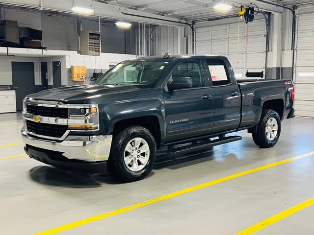2019 Graphite Metallic Chevrolet Silverado 1500 LD LT 4X4 Truck