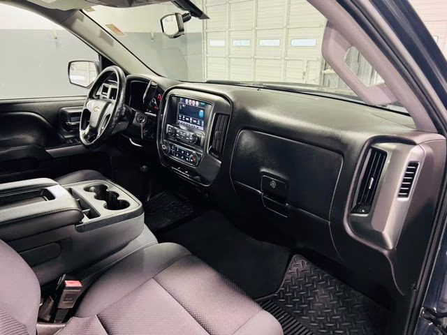 2019 Graphite Metallic Chevrolet Silverado 1500 LD LT 4X4 Truck