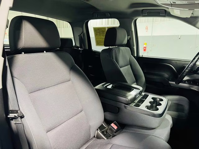 2019 Graphite Metallic Chevrolet Silverado 1500 LD LT 4X4 Truck