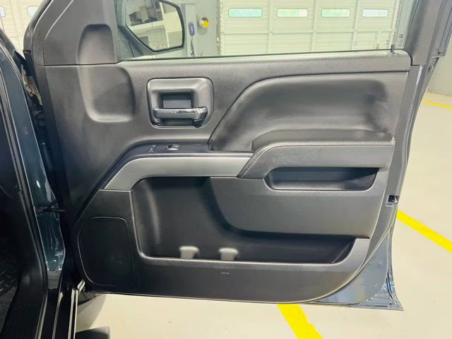 2019 Graphite Metallic Chevrolet Silverado 1500 LD LT 4X4 Truck