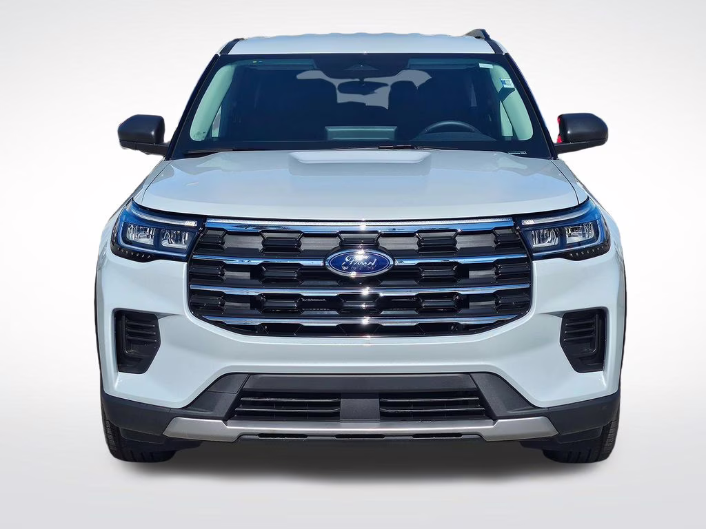2026 Space White Metallic Ford Explorer Active RWD SUV