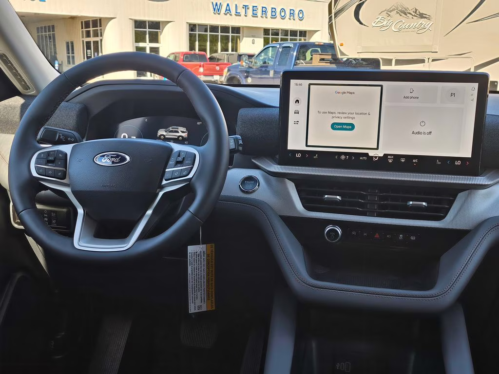 2026 Space White Metallic Ford Explorer Active RWD SUV