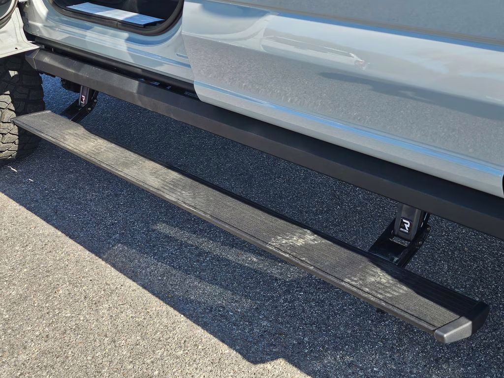 2026 Avalanche Ford Super Duty F-250 SRW Lariat 4X4 Truck