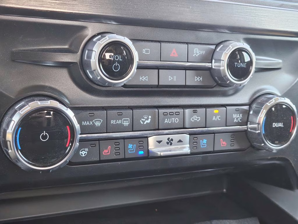 2026 Avalanche Ford Super Duty F-250 SRW Lariat 4X4 Truck