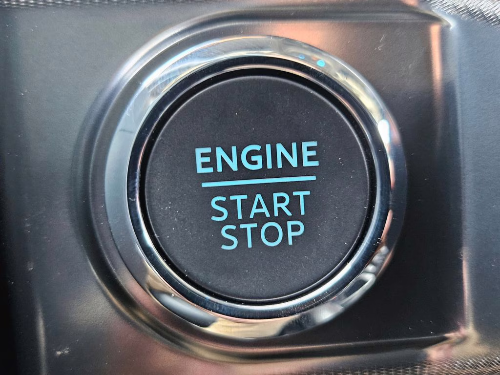 2026 Oxford White Ford F-150 Lariat 4X4 Truck