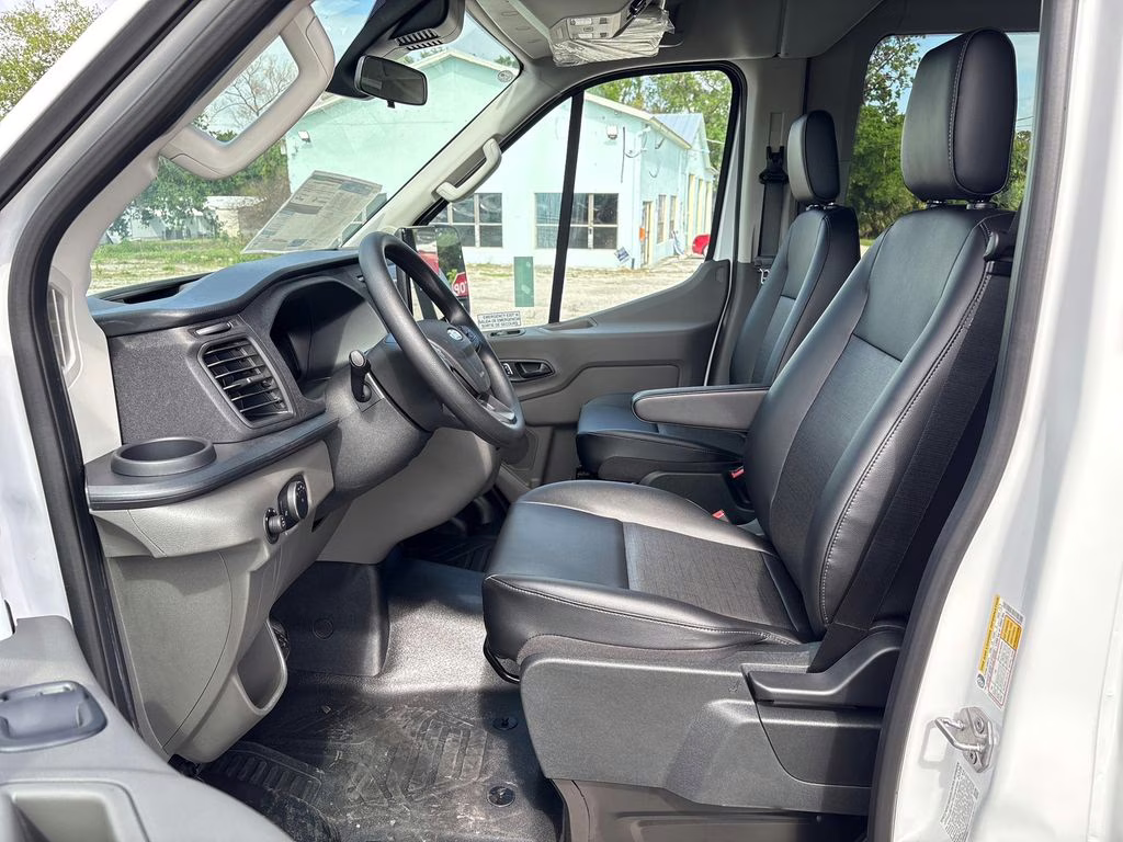 2026 Oxford White Ford Transit-350 XL RWD Crossover
