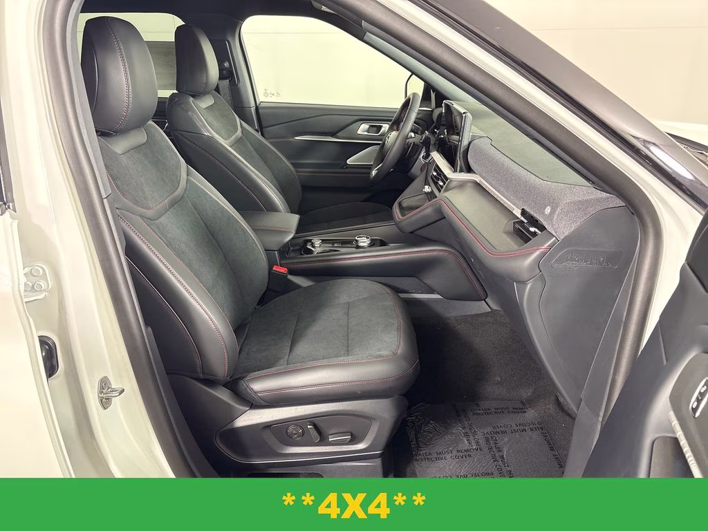 2026 Star White Metallic Tri-Coat Ford Explorer ST 4X4 SUV