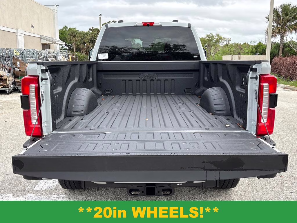 2026 Avalanche Ford Super Duty F-250 SRW XLT 4X4 Truck