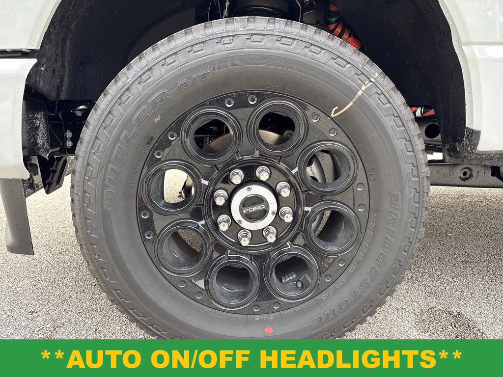 2026 Avalanche Ford Super Duty F-250 SRW XLT 4X4 Truck