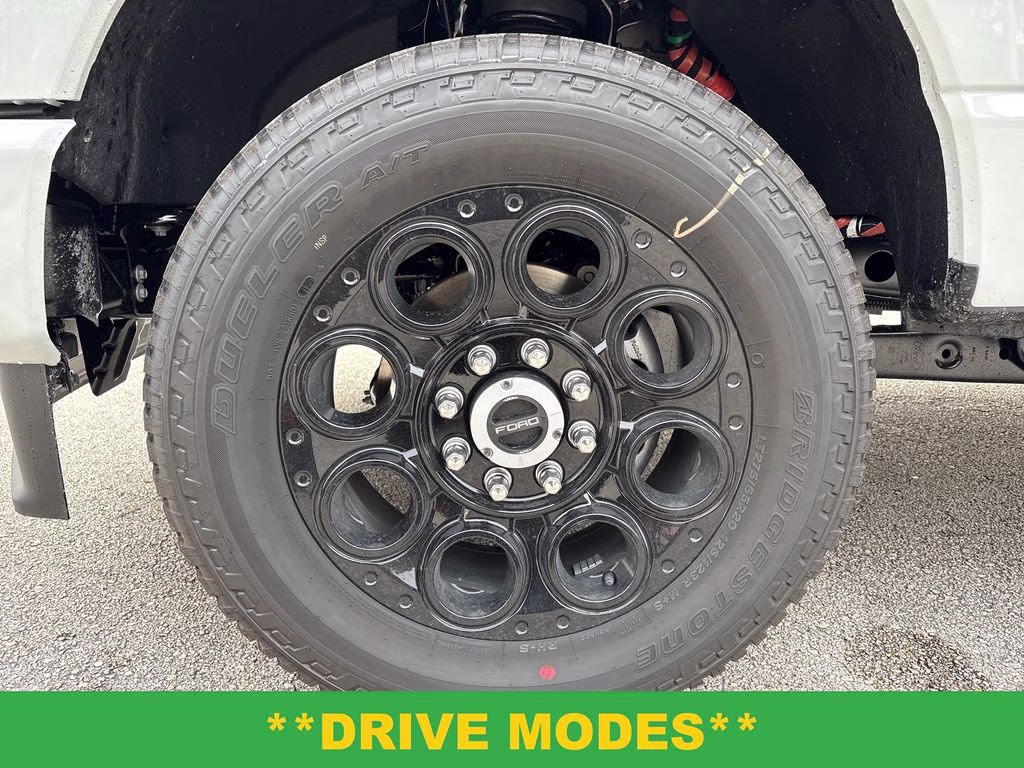 2026 Avalanche Ford Super Duty F-250 SRW XLT 4X4 Truck