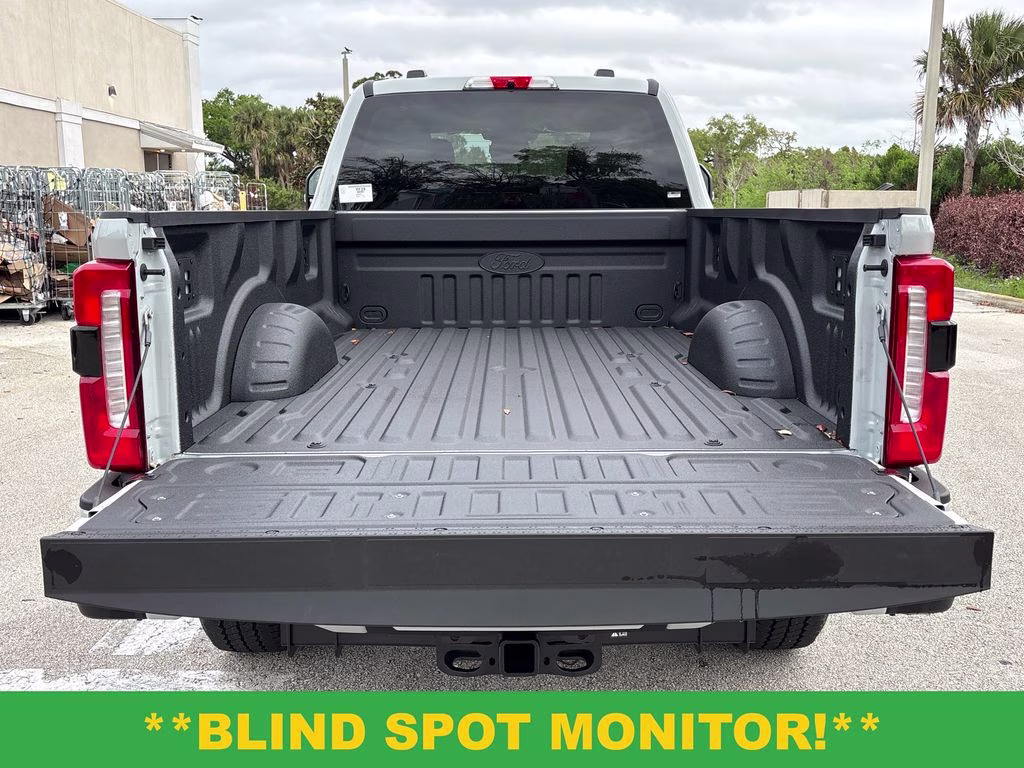 2026 Avalanche Ford Super Duty F-250 SRW XLT 4X4 Truck