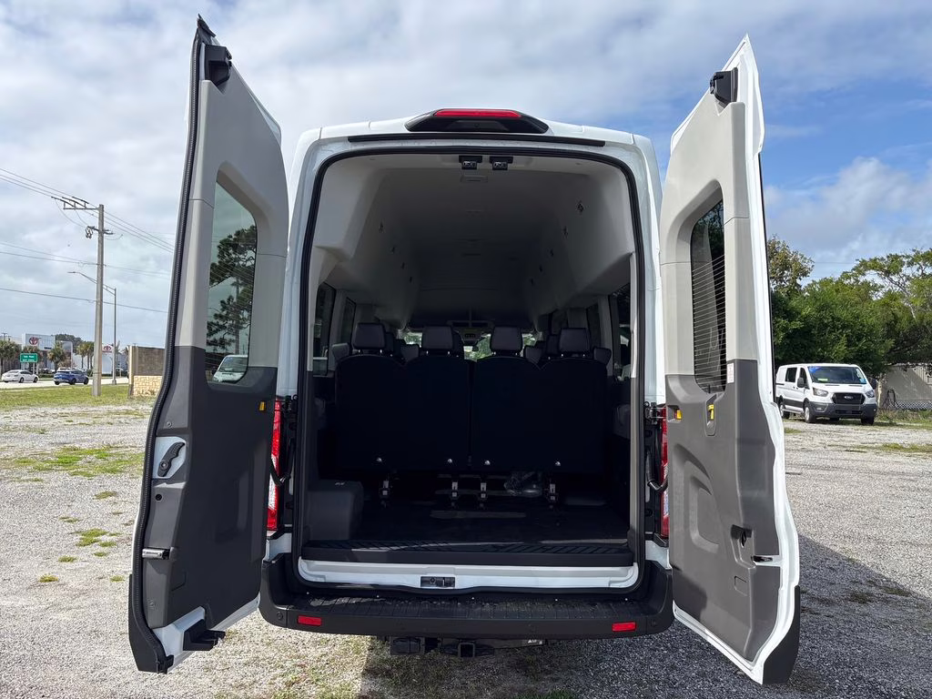 2026 Oxford White Ford Transit-350 XL RWD Crossover