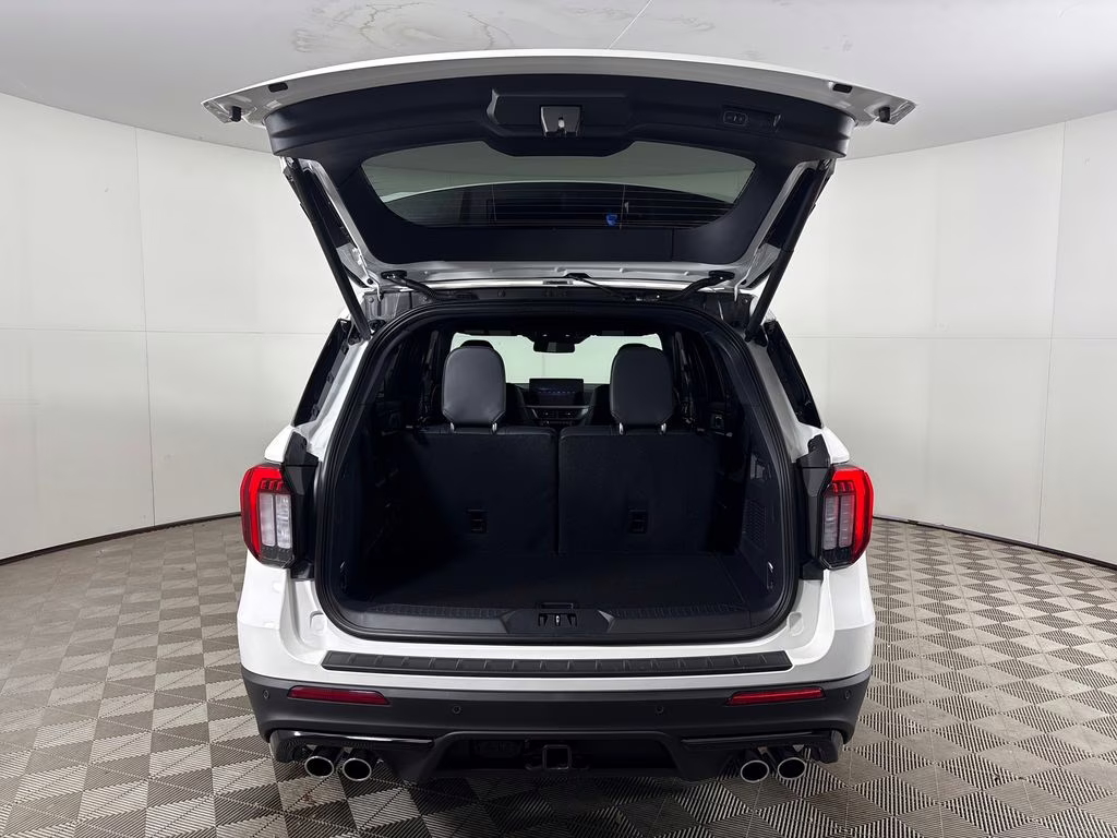 2026 Star White Metallic Tri-Coat Ford Explorer ST 4X4 SUV