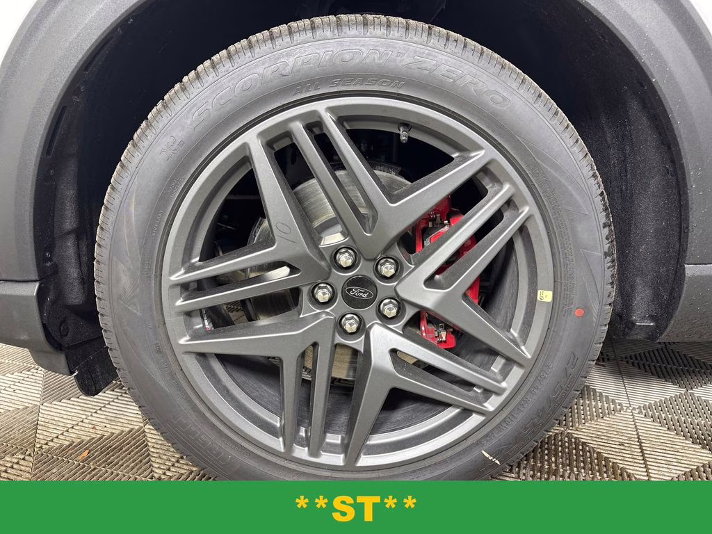 2026 Star White Metallic Tri-Coat Ford Explorer ST 4X4 SUV