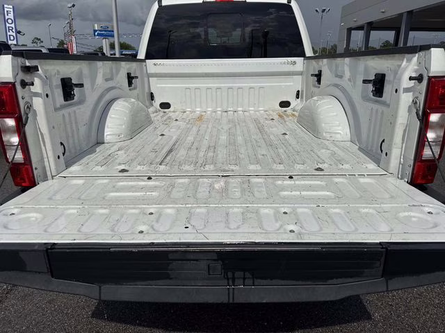 2020 White Metallic Ford Super Duty F-250 SRW Lariat 4X4 Truck