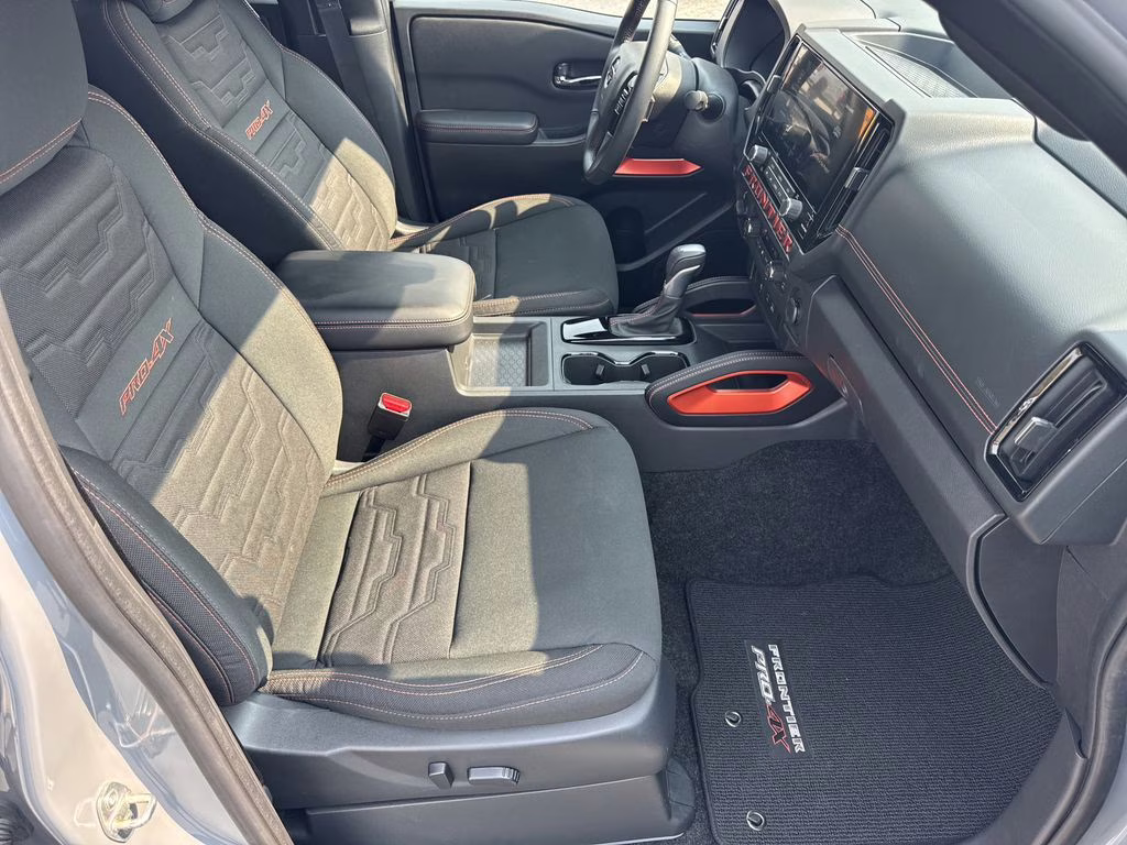 2025 Boulder Gray Pearl Nissan Frontier PRO-4X 4X4 Truck