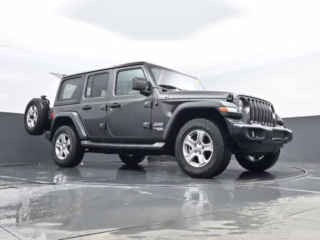 2019 Granite Crystal Metallic Clearcoat Jeep Wrangler Unlimited Sport S 4X4 SUV