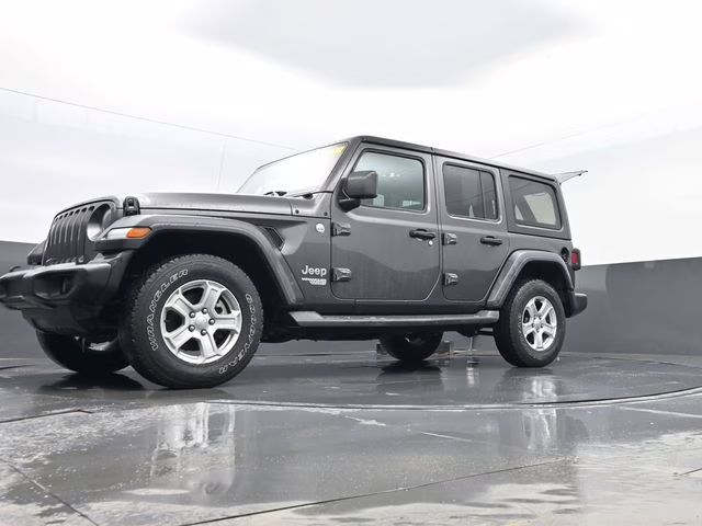 2019 Granite Crystal Metallic Clearcoat Jeep Wrangler Unlimited Sport S 4X4 SUV