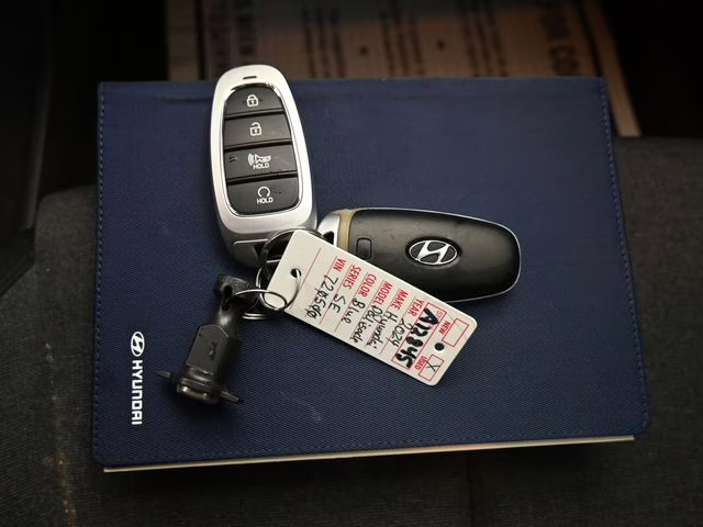 2024 Moonlight Cloud Hyundai Palisade SE AWD SUV