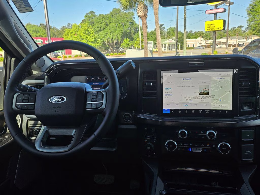 2026 Avalanche Ford Super Duty F-250 SRW Lariat 4X4 Truck