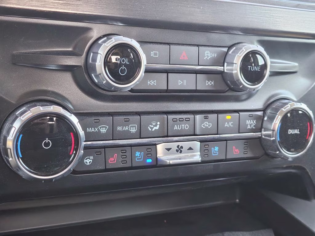 2026 Avalanche Ford Super Duty F-250 SRW Lariat 4X4 Truck
