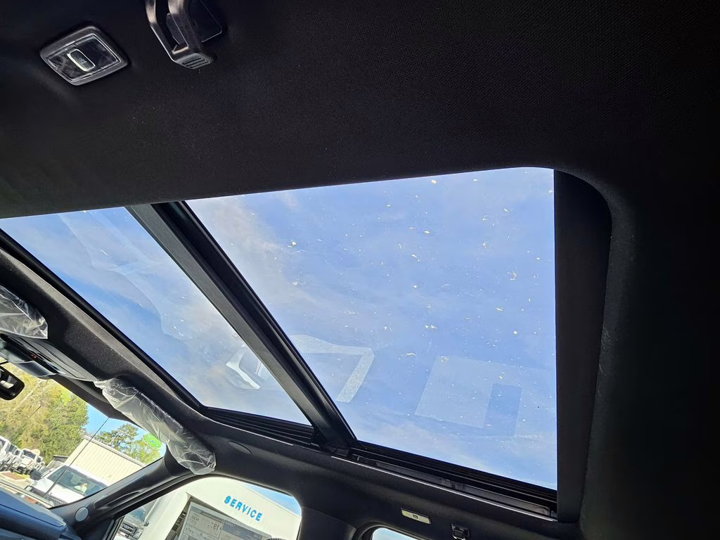 2026 Oxford White Ford F-150 Lariat 4X4 Truck