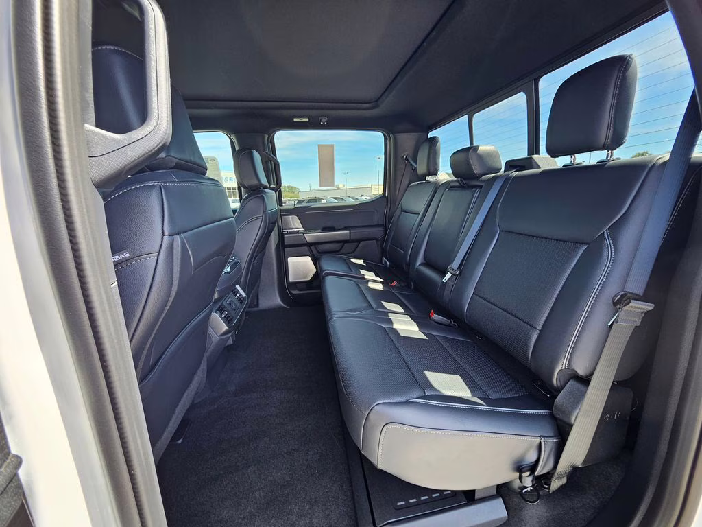 2026 Oxford White Ford F-150 Lariat 4X4 Truck