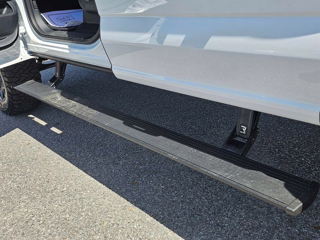 2026 Oxford White Ford F-150 Lariat 4X4 Truck