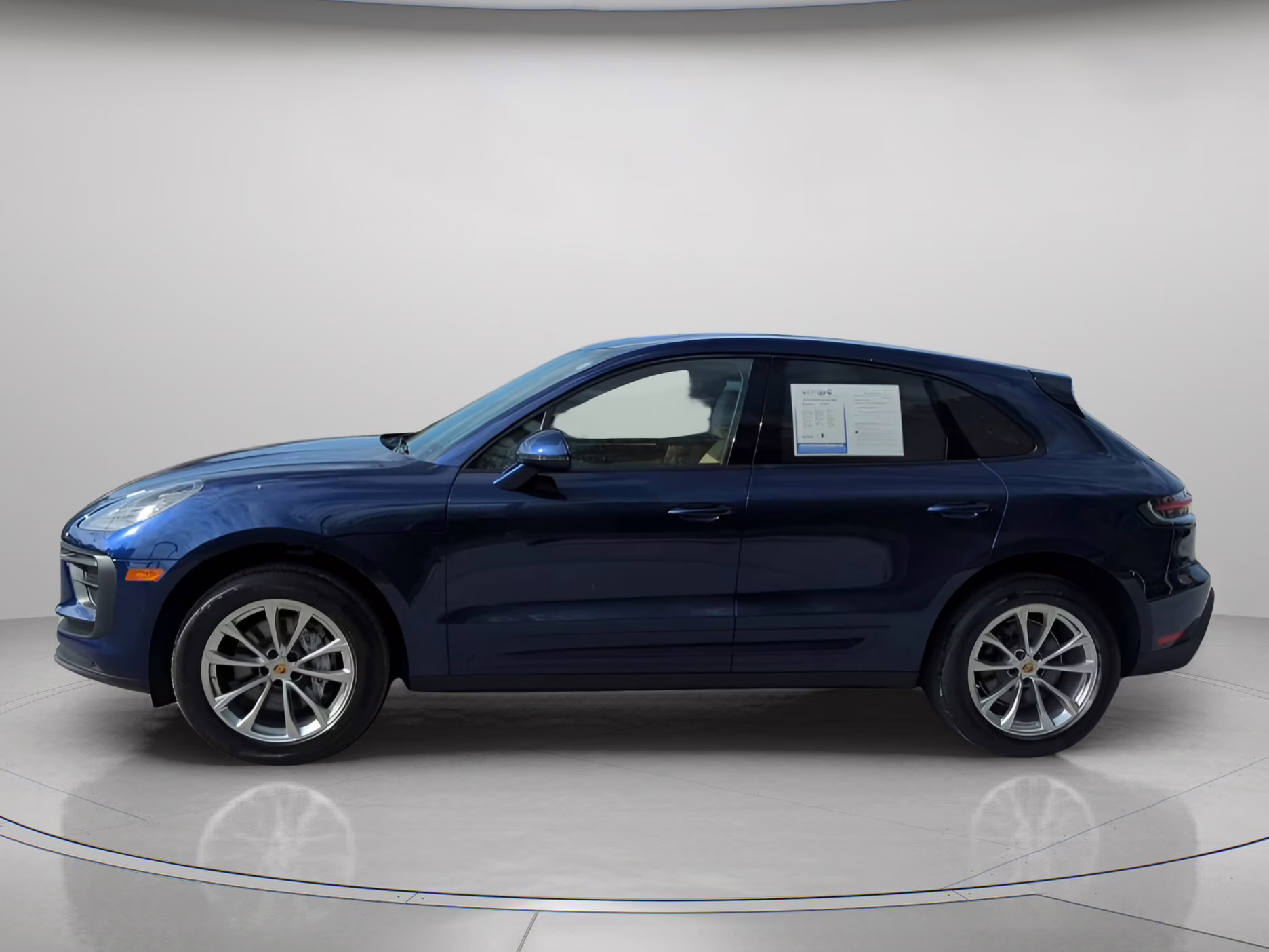 2024 Gentian Blue Metallic Porsche Macan AWD SUV