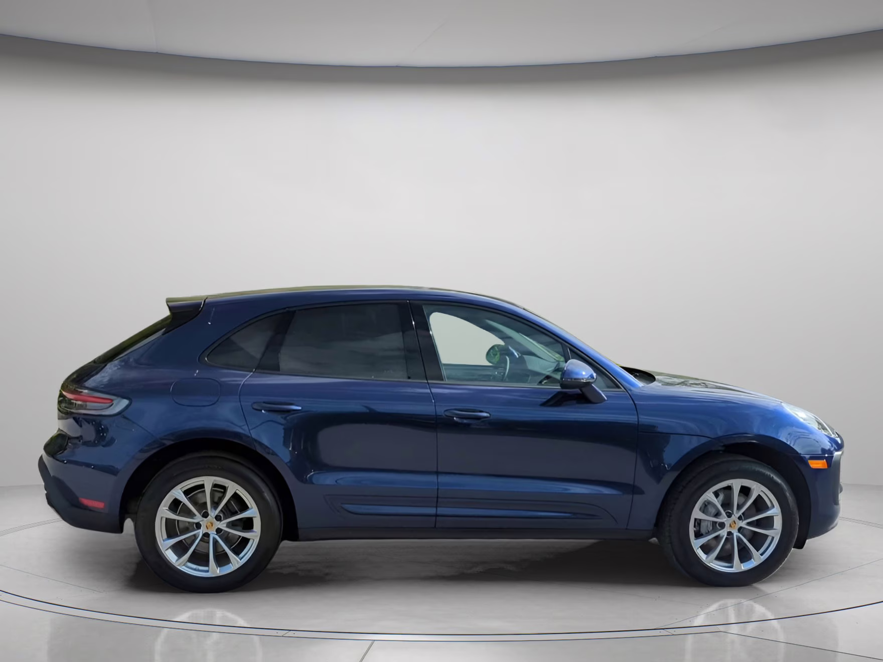 2024 Gentian Blue Metallic Porsche Macan AWD SUV