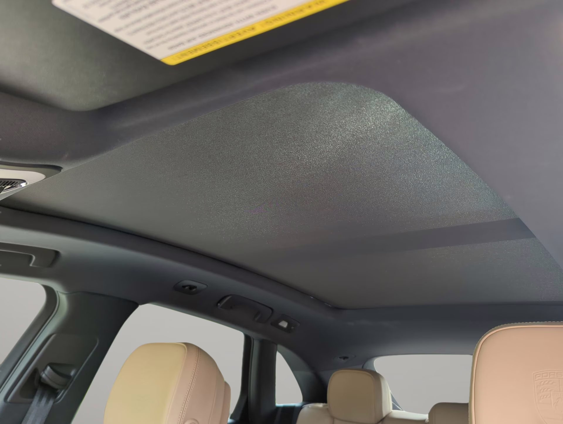 2024 Gentian Blue Metallic Porsche Macan AWD SUV