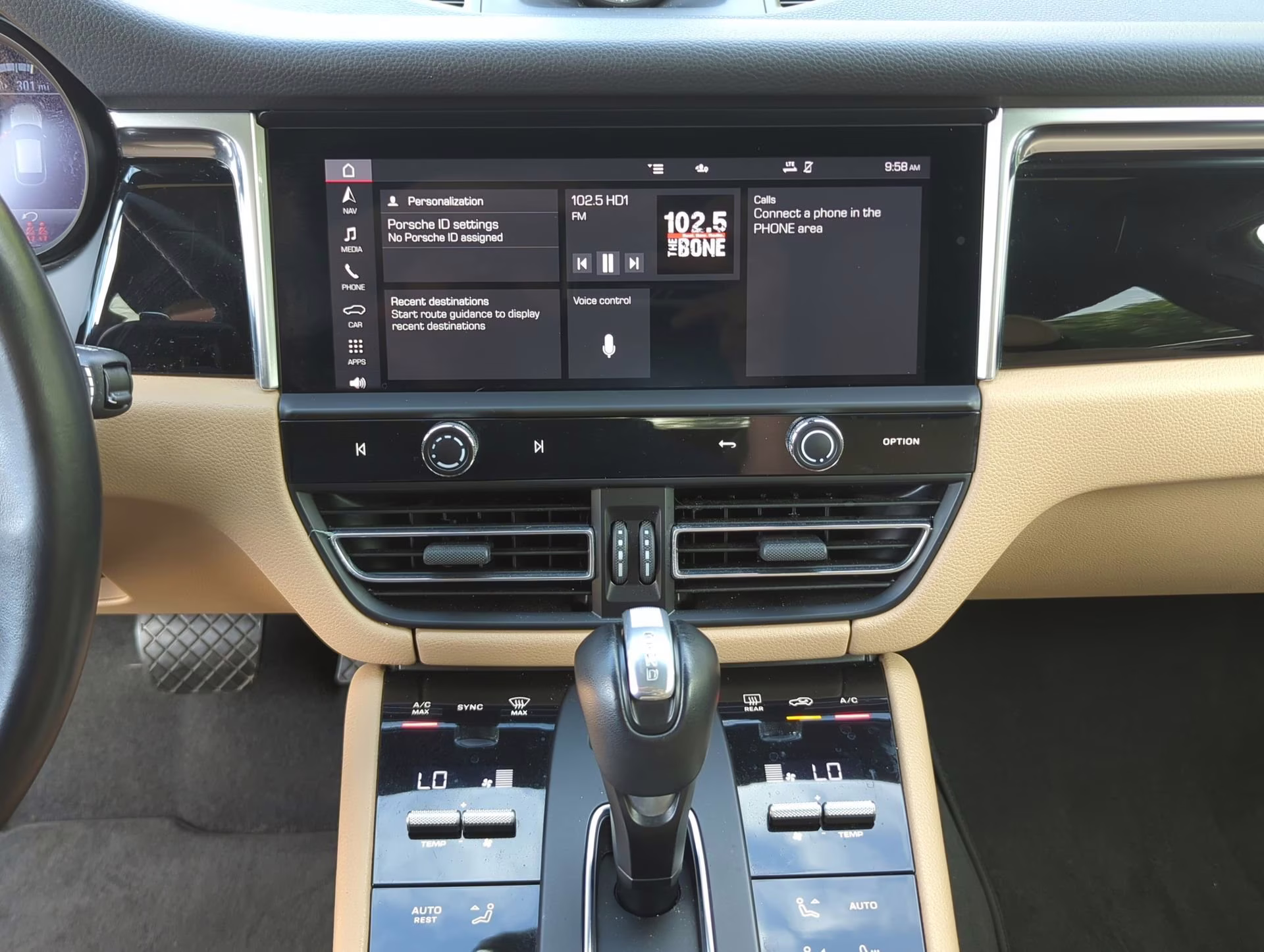 2024 Gentian Blue Metallic Porsche Macan AWD SUV