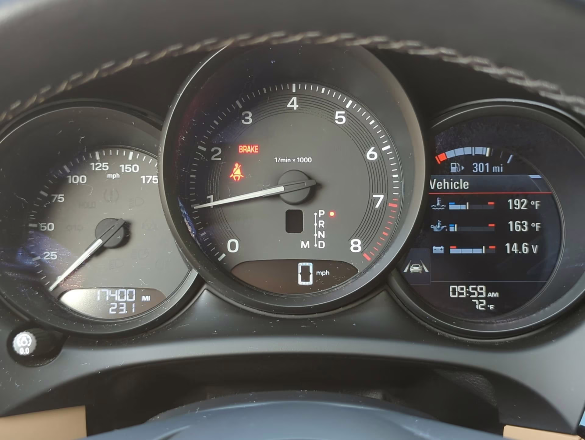 2024 Gentian Blue Metallic Porsche Macan AWD SUV