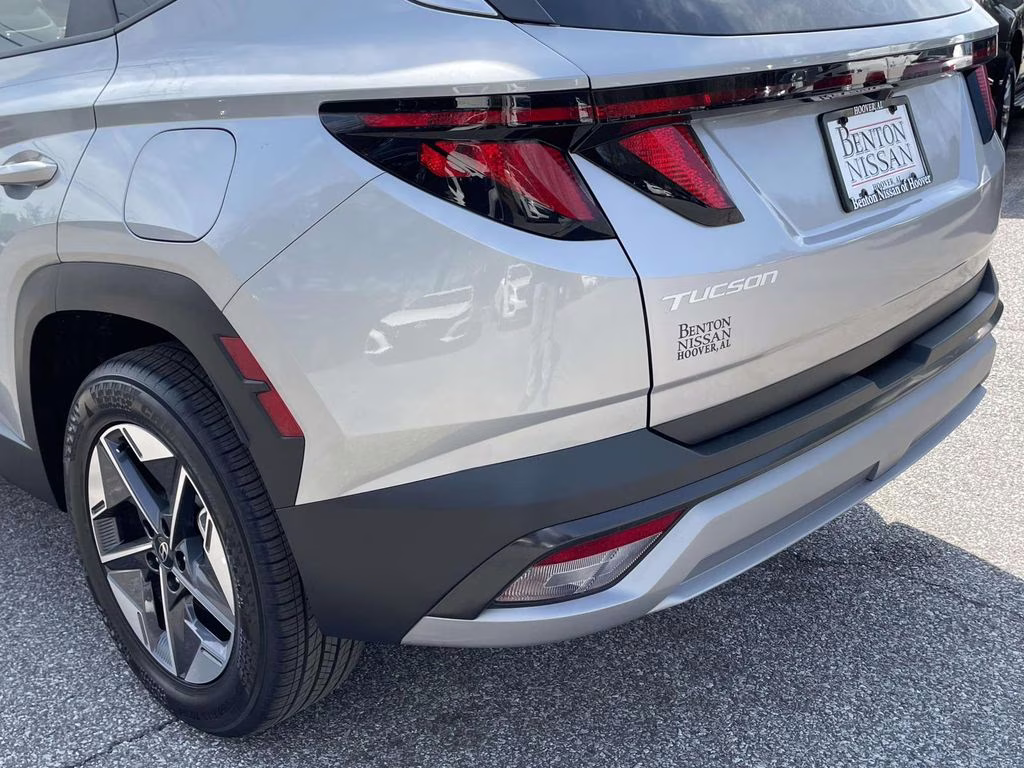 2026 Shimmering Silver Hyundai Tucson SEL AWD SUV