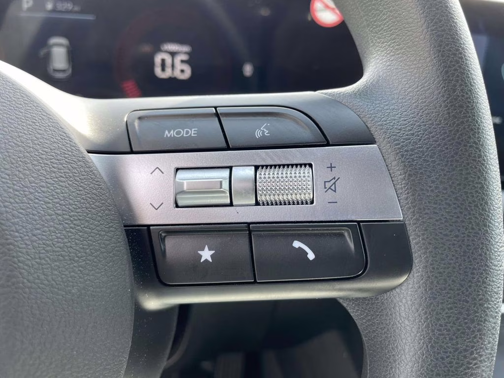 2026 Shimmering Silver Hyundai Tucson SEL AWD SUV