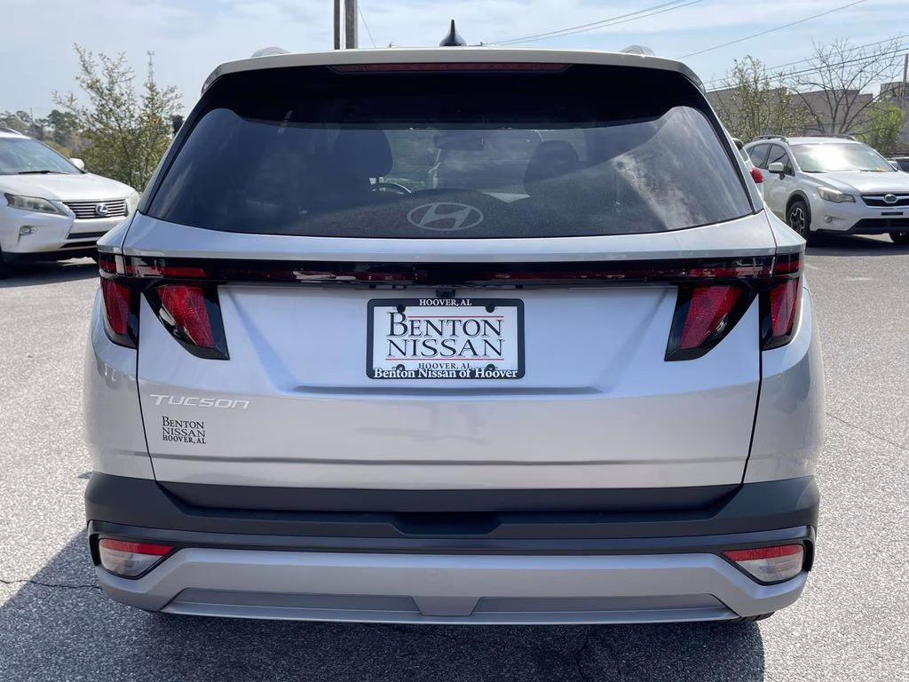 2026 Shimmering Silver Hyundai Tucson SEL AWD SUV