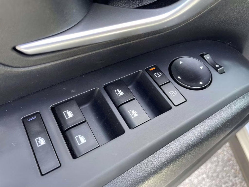 2026 Shimmering Silver Hyundai Tucson SEL AWD SUV