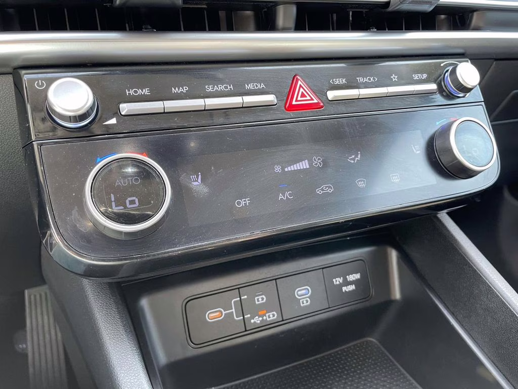 2026 Shimmering Silver Hyundai Tucson SEL AWD SUV