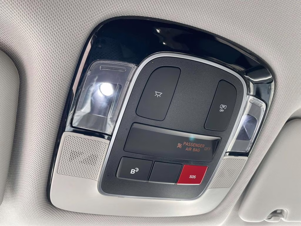 2026 Shimmering Silver Hyundai Tucson SEL AWD SUV