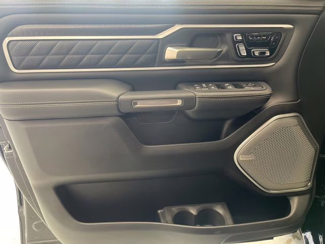 2026 Diamond Black Crystal Pearlcoat Ram 1500 Tungsten 4X4 Truck