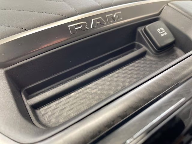 2026 Diamond Black Crystal Pearlcoat Ram 1500 Tungsten 4X4 Truck