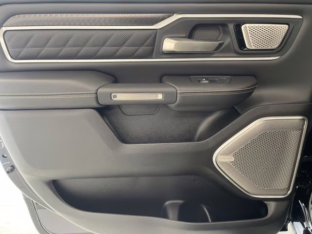 2026 Diamond Black Crystal Pearlcoat Ram 1500 Tungsten 4X4 Truck