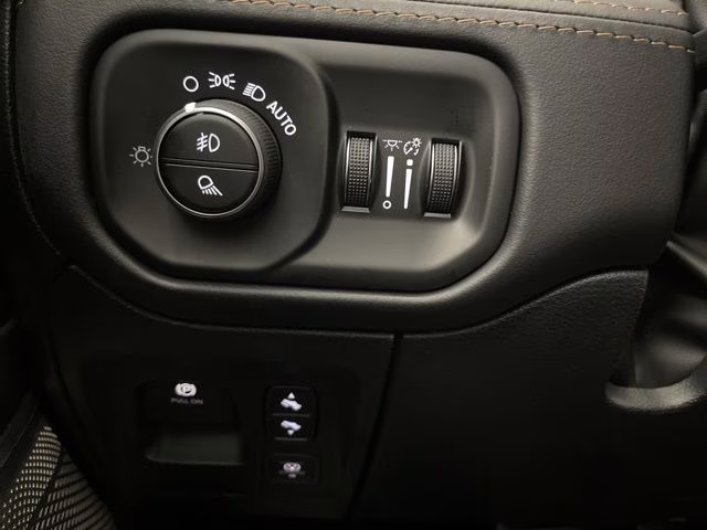 2026 Diamond Black Crystal Pearlcoat Ram 1500 Tungsten 4X4 Truck