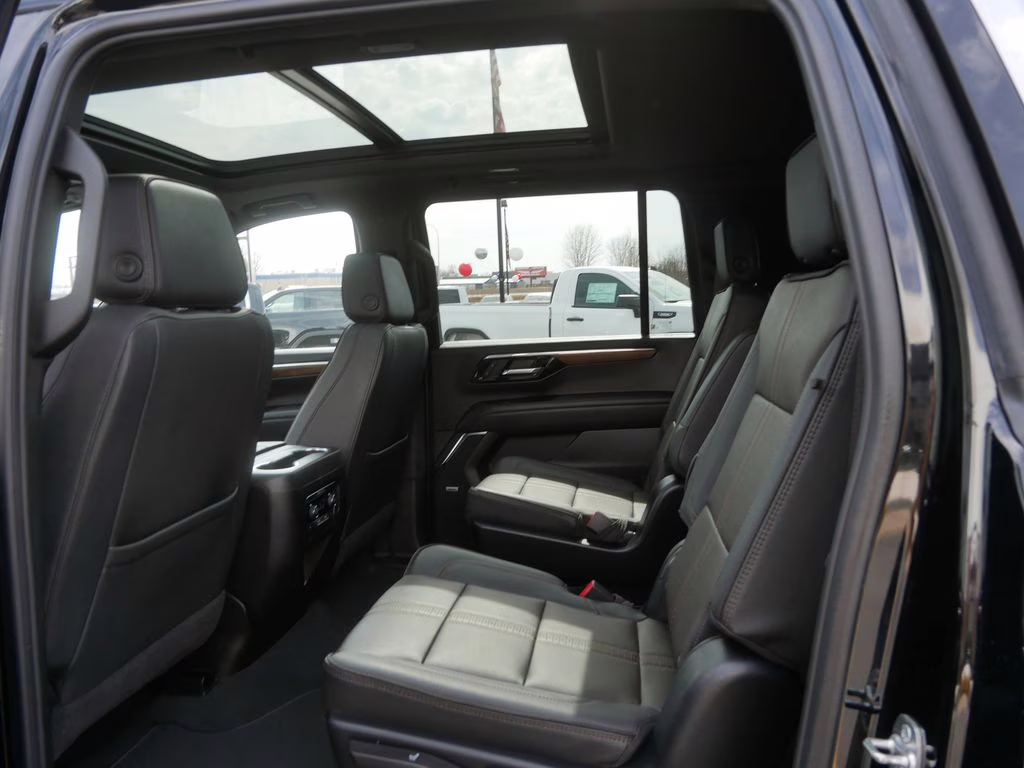 2025 Black Chevrolet Suburban High Country 4X4 SUV