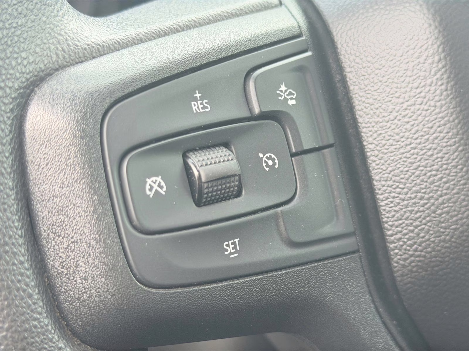 2025 Summit White Chevrolet Silverado 1500 WT 4X4 Truck