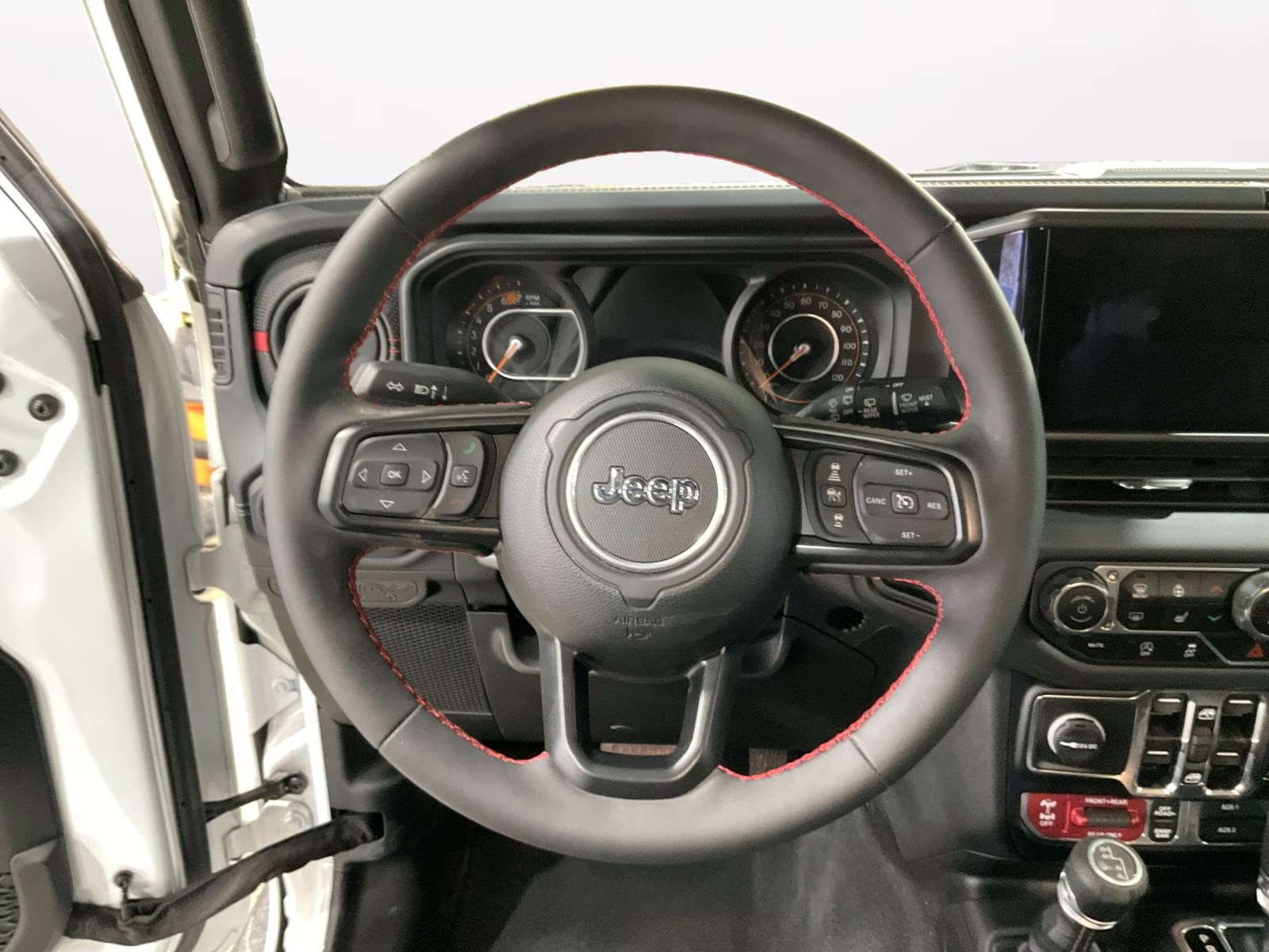 2024 Bright White Clearcoat Jeep Wrangler Rubicon 4X4 SUV