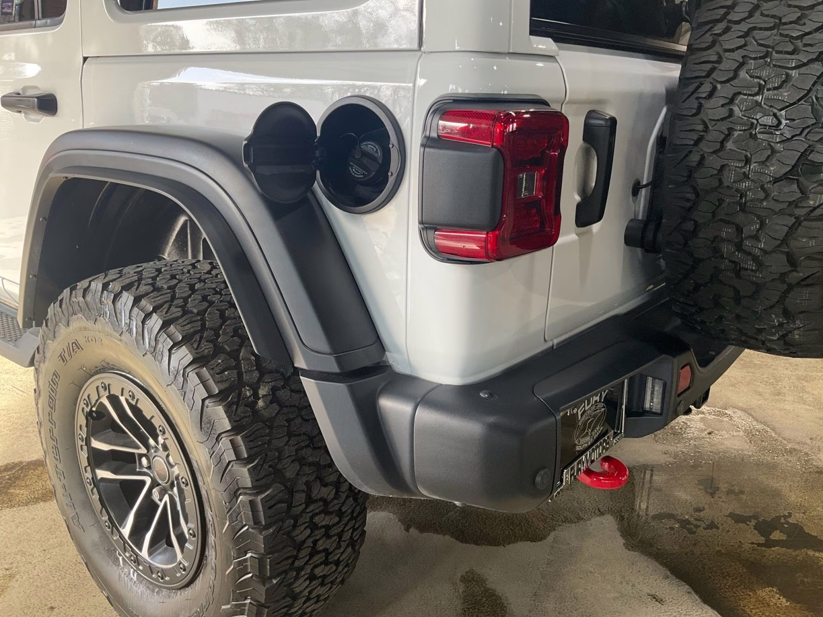 2024 Bright White Clearcoat Jeep Wrangler Rubicon 4X4 SUV