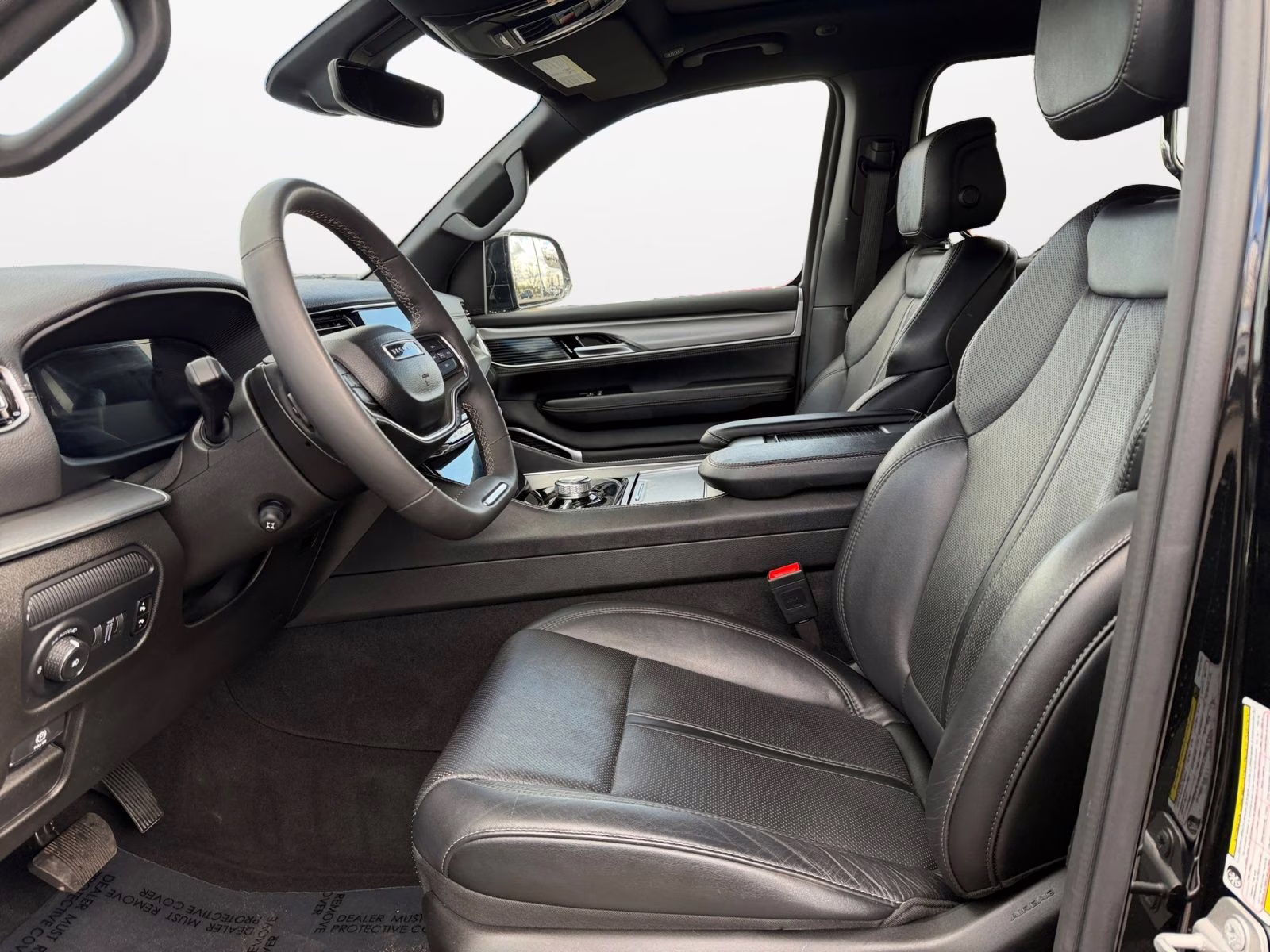 2024 Diamond Black Crystal Pearlcoat Jeep Wagoneer Series II 4X4 SUV